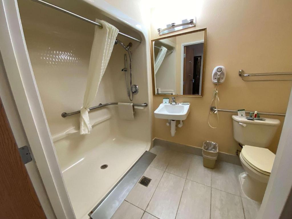 Best Western Manhattan Inn Eksteriør billede