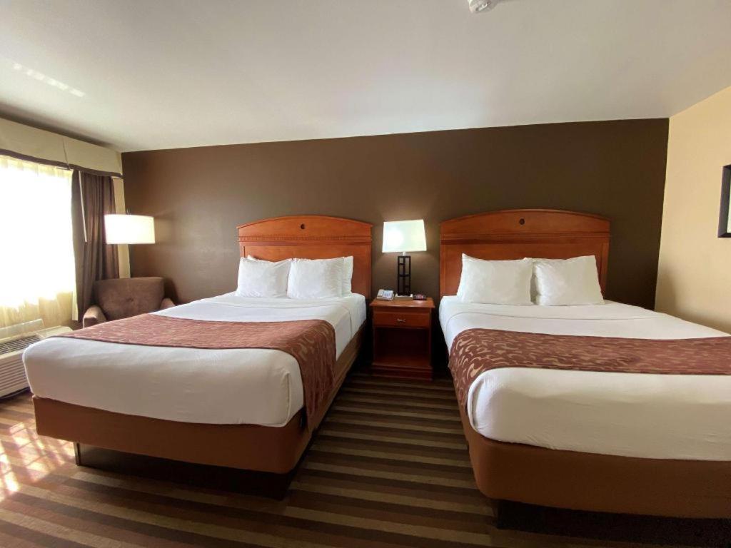 Best Western Manhattan Inn Eksteriør billede